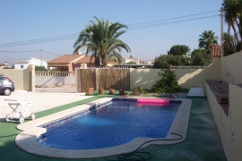 Sale - Villa - Urbanization La Marina - El Oasis