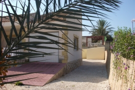 Sale - Villa - Urbanization La Marina - El Oasis