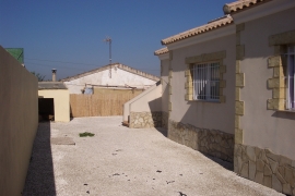 Sale - Villa - Urbanization La Marina - El Oasis