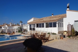 Sale - Villa - Urbanistaion La Escuera