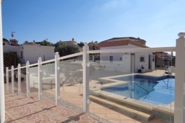 Sale - Villa - Urbanistaion La Escuera