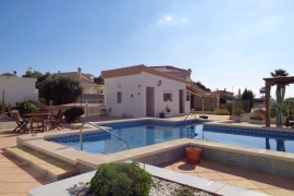 Sale - Villa - Urbanistaion La Escuera