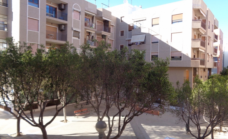 Reventa - Apartamento - La marina - La Marina