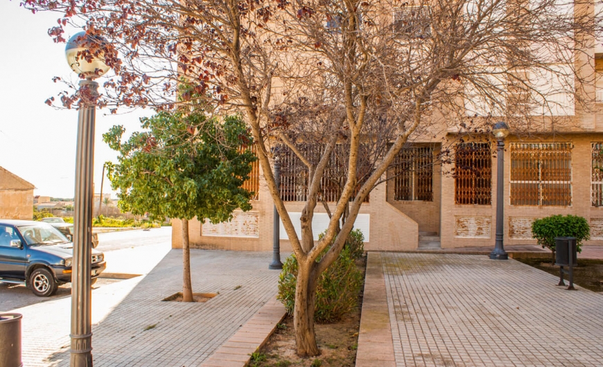 Reventa - Local comercial - Elche - La Marina