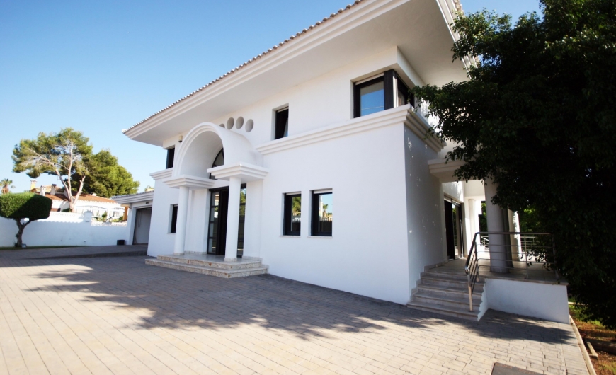 Sale - Chalet - Orihuela - Orihuela Costa