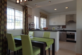 Sale - Villa - Urbanization La Marina - El Oasis