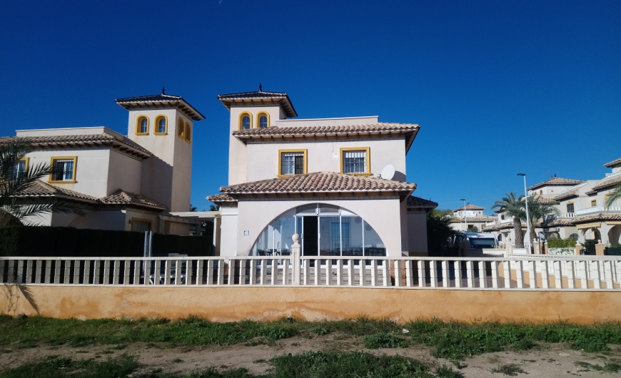 Sale - Villa - La marina - El Pinet