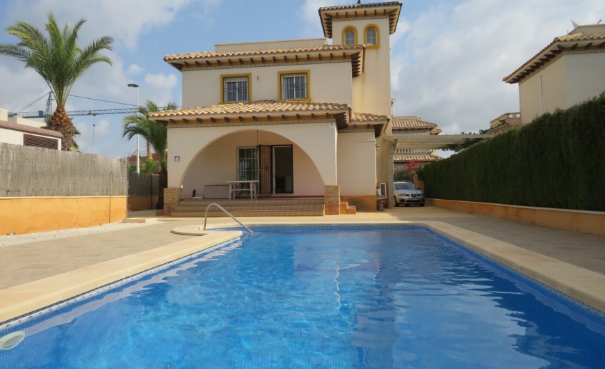 Sale - Villa - La marina - El Pinet