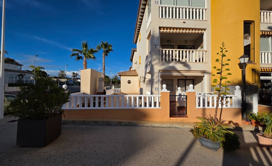 Sale - Apartment - La marina - El Pinet